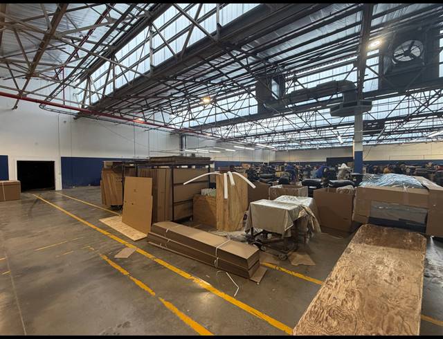 2,084M² WAREHOUSE TO LET IN BLACKHEATH INDUSTRIAL